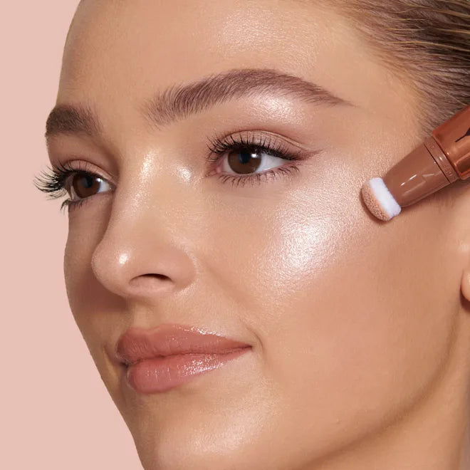 Charlotte Tilbury Hollywood Beauty Light Wand Highlighter-Spotlight