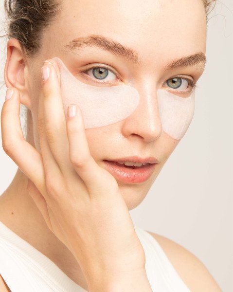 Garnier Skin Active Moisture Bomb Eye Sheet Mask 6g