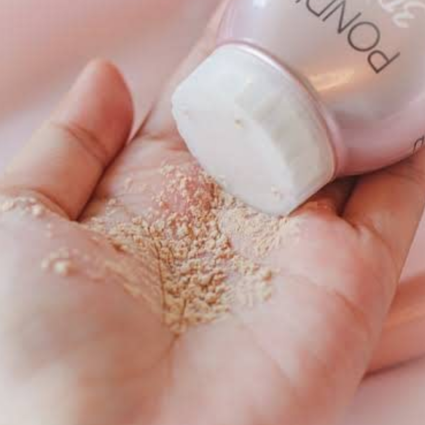 Pond's 3D Hya Korean Glow Translucent Powder 45g