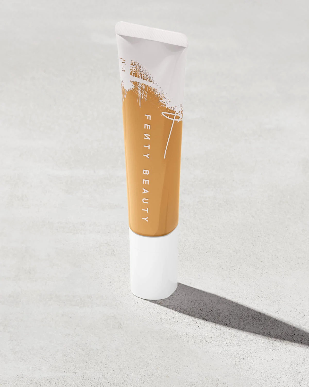 Fenty Beauty Pro Filt'r Hydrating Longwear Foundation- 255