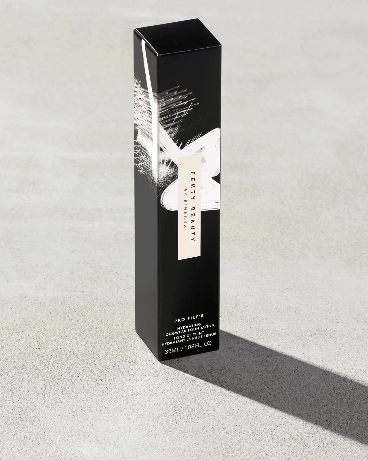 Fenty Beauty Pro Filt'r Hydrating Longwear Foundation- 255