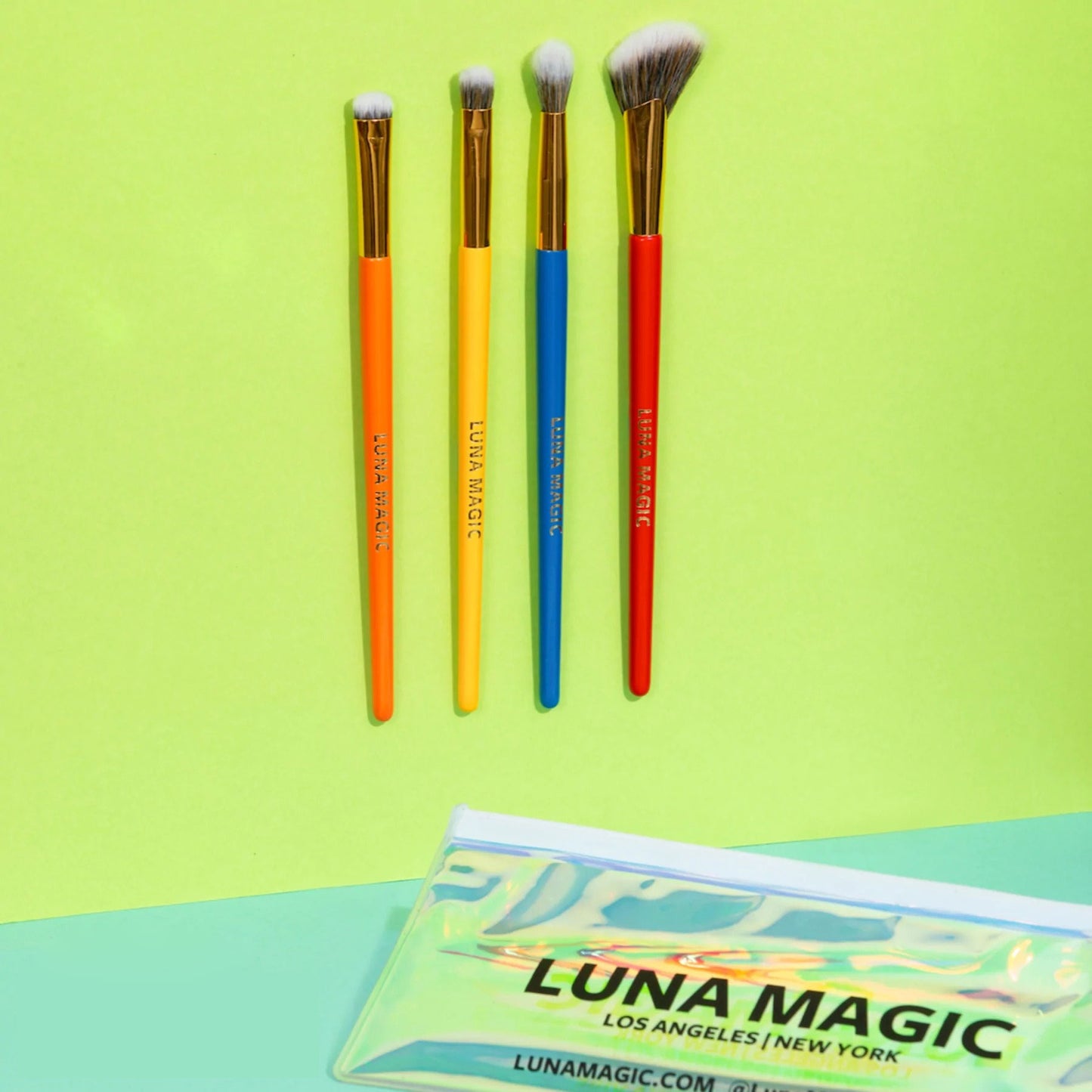 Luna Magic Beauty Blend It Girl Makeup Brushes with Pouch