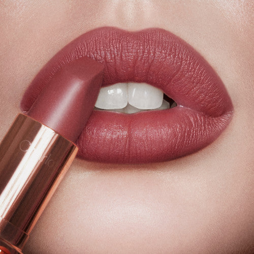 Charlotte Tilbury Matte Revolution Long Lasting Lipstick Pillow Talk Medium 3.5g