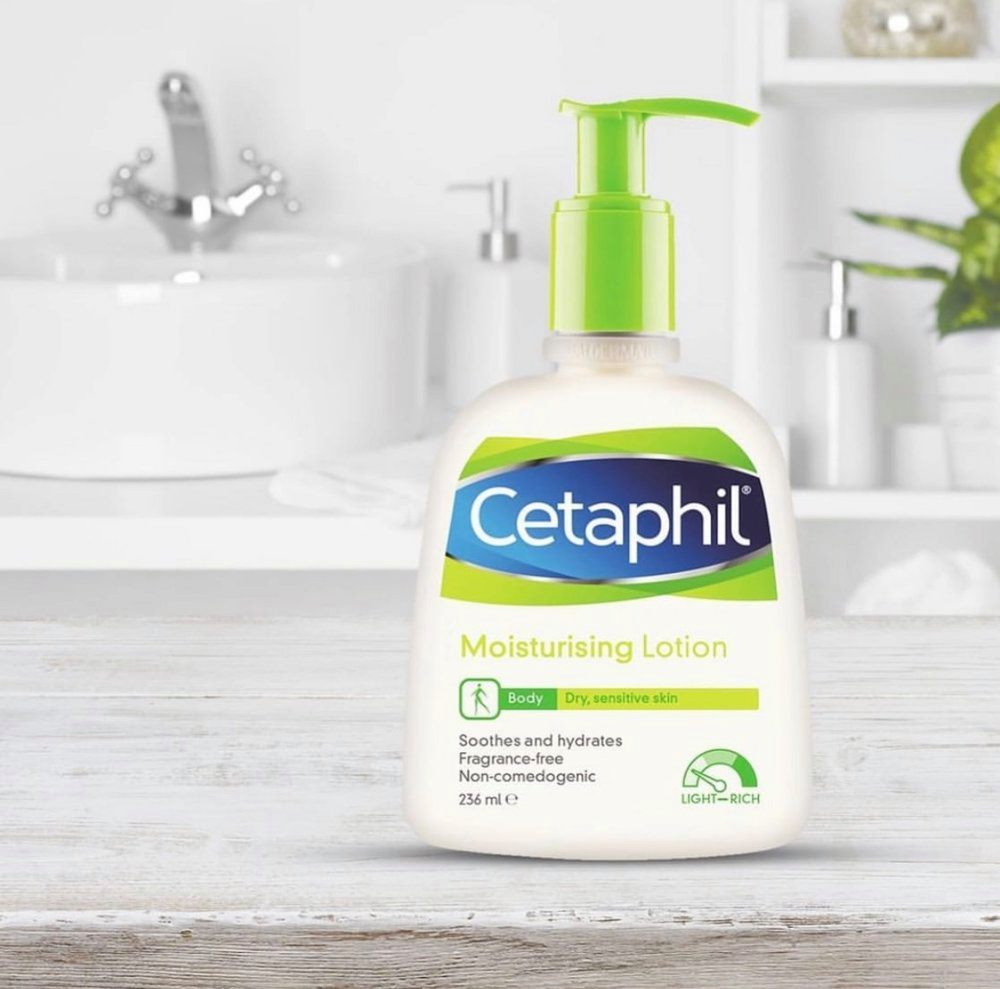 Cetaphil Moisturising Lotion For Body, Dry Sensitive Skin 236ml