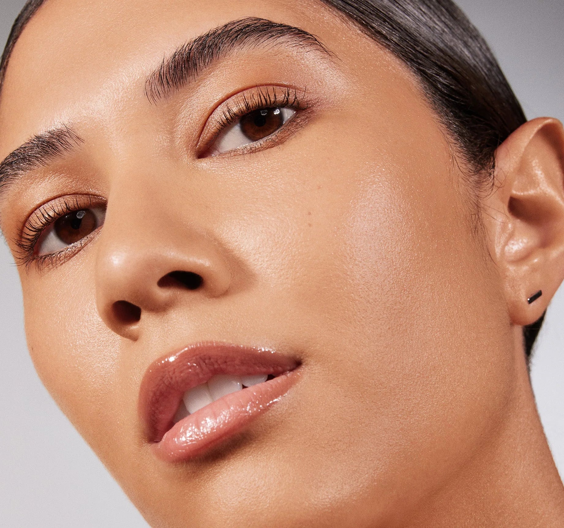 Morphe Lightform Extended Hydration Foundation-Medium 11N, 30ml