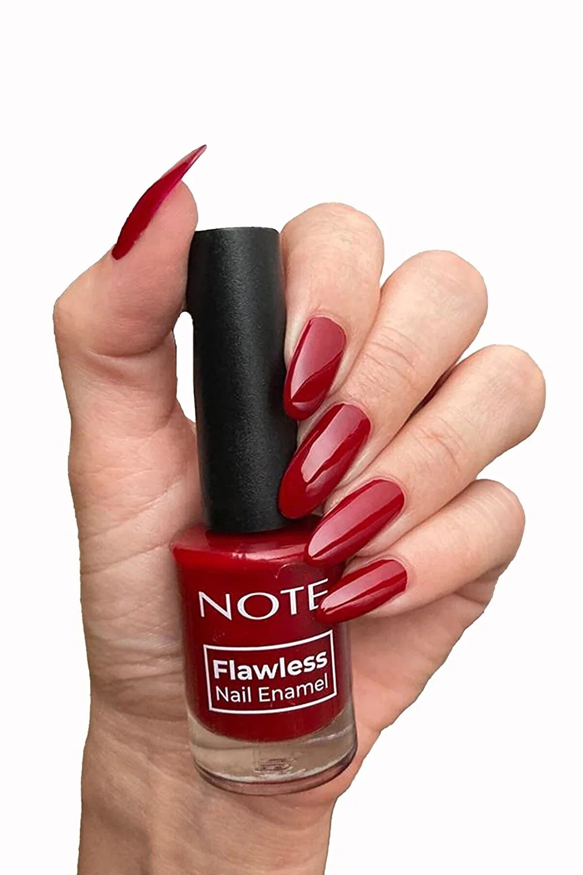 NOTE Flawless Nail Enamel- 35 Great Red 9ml