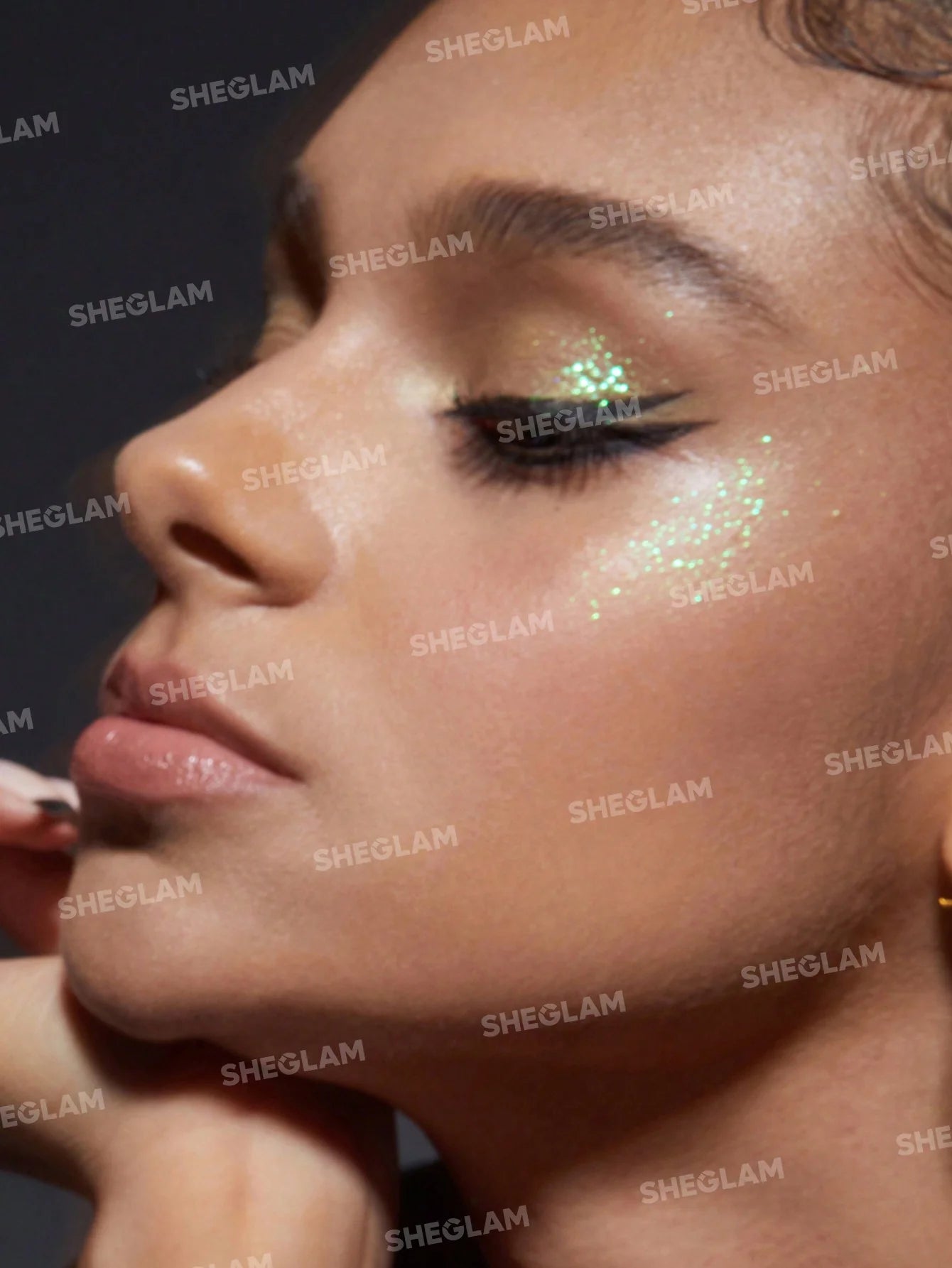 SHEGLAM Glitter Wizard Invisible Jelly Eye Shadow- Moonlight Stroll