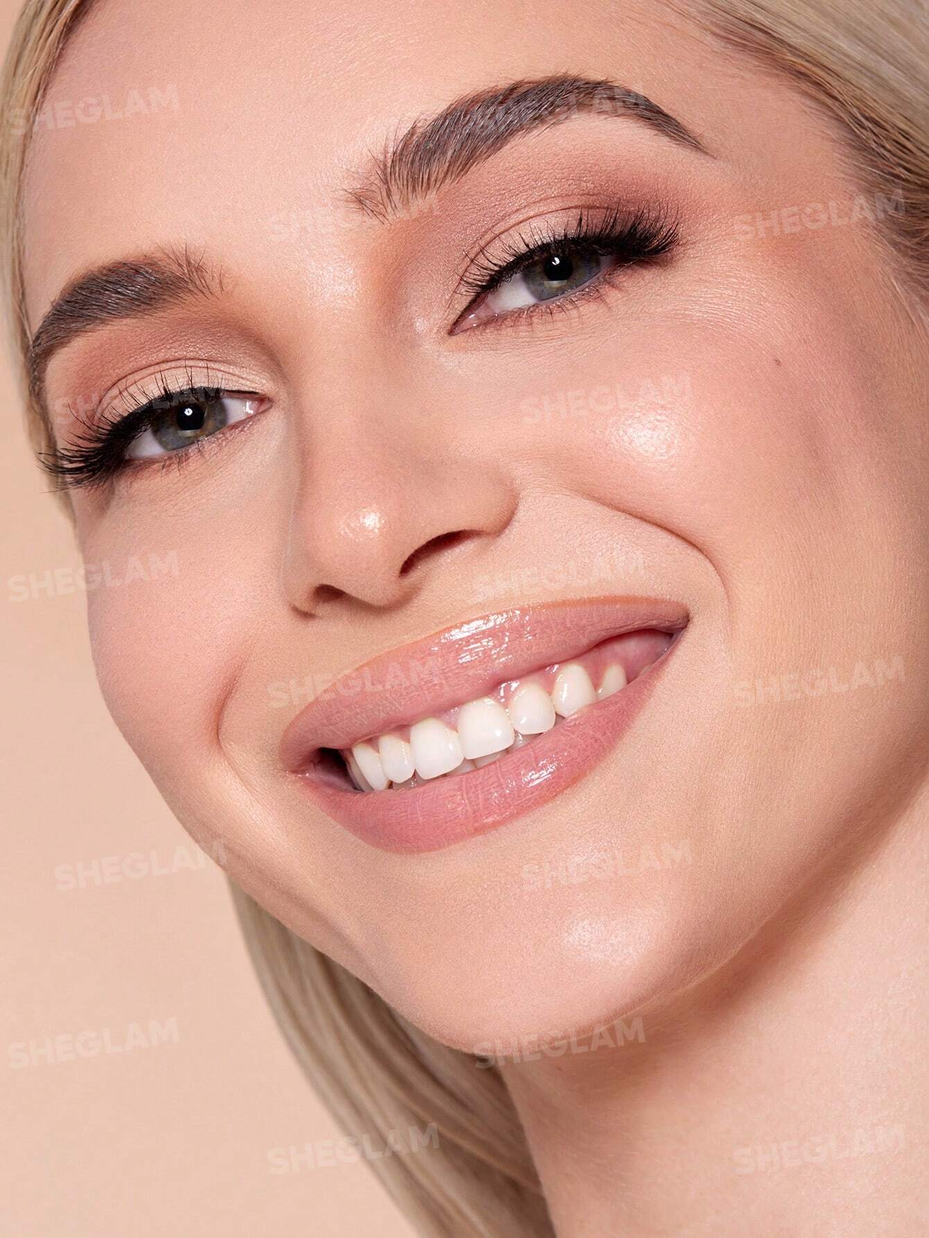 SHEGLAM Skinfinite Hydrating Foundation- Shell 30ml
