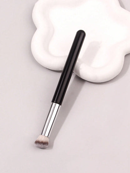 Shein Concealer Brush 1pc
