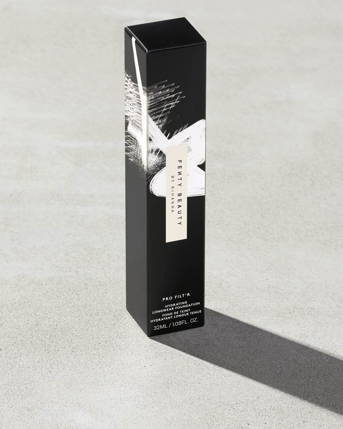 Fenty Beauty Pro Filt'r Hydrating Longwear Foundation- 250