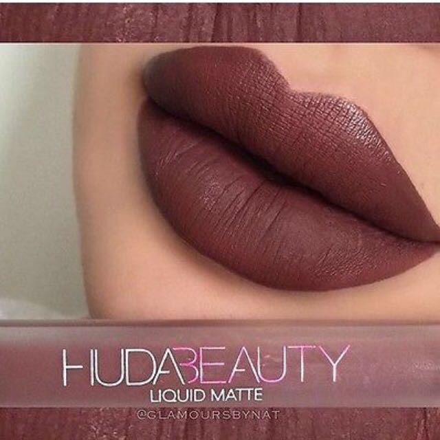 Huda beauty 2025 spice girl swatch