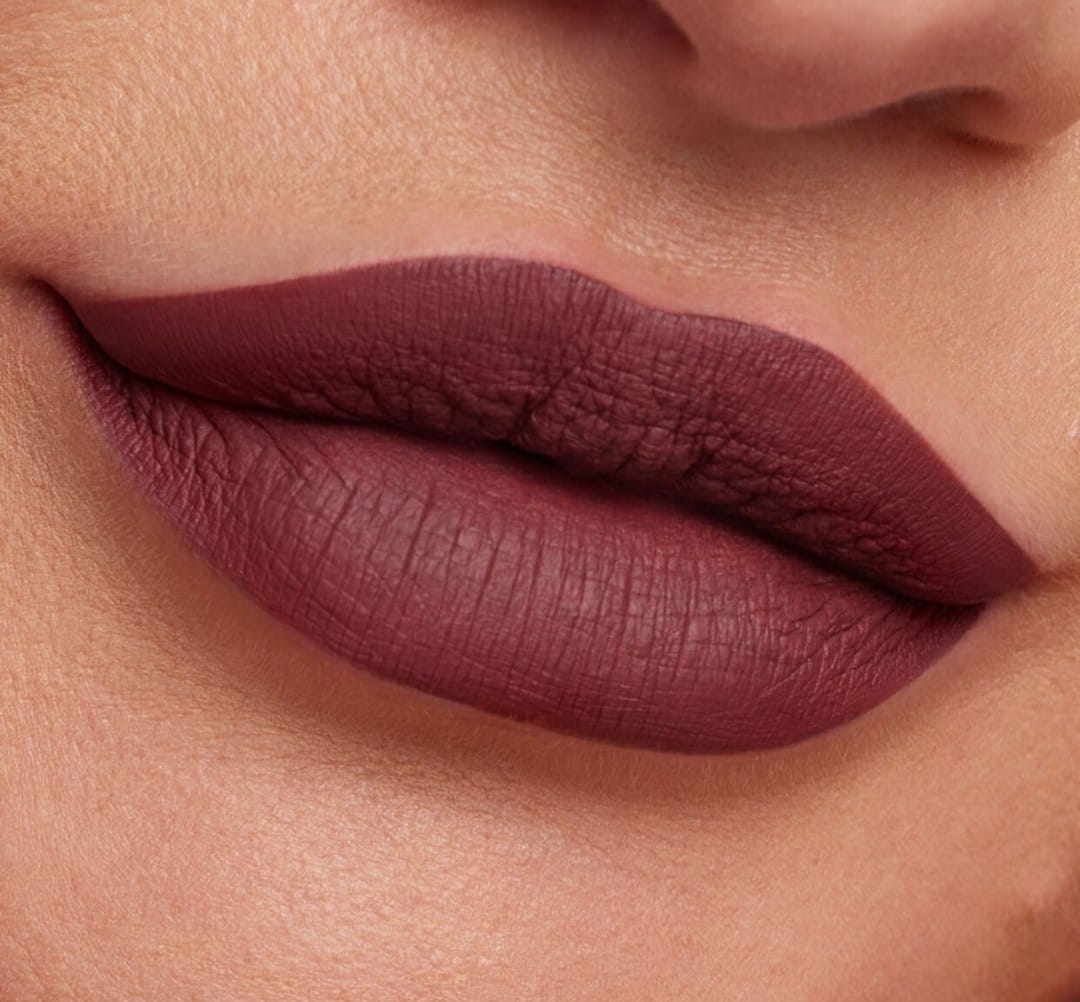 Huda Beauty Liquid Matte Lipstick- First Class Meharshop